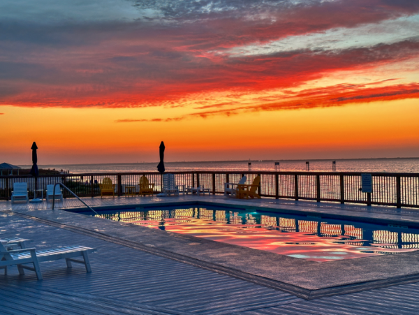 Pensacola Beach Condo With Gulf Views And Pool Access